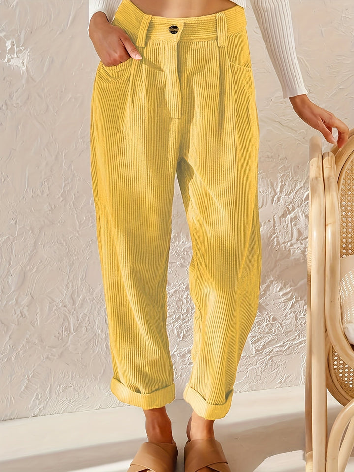 Flora Moderner Cord-Kleidanzug