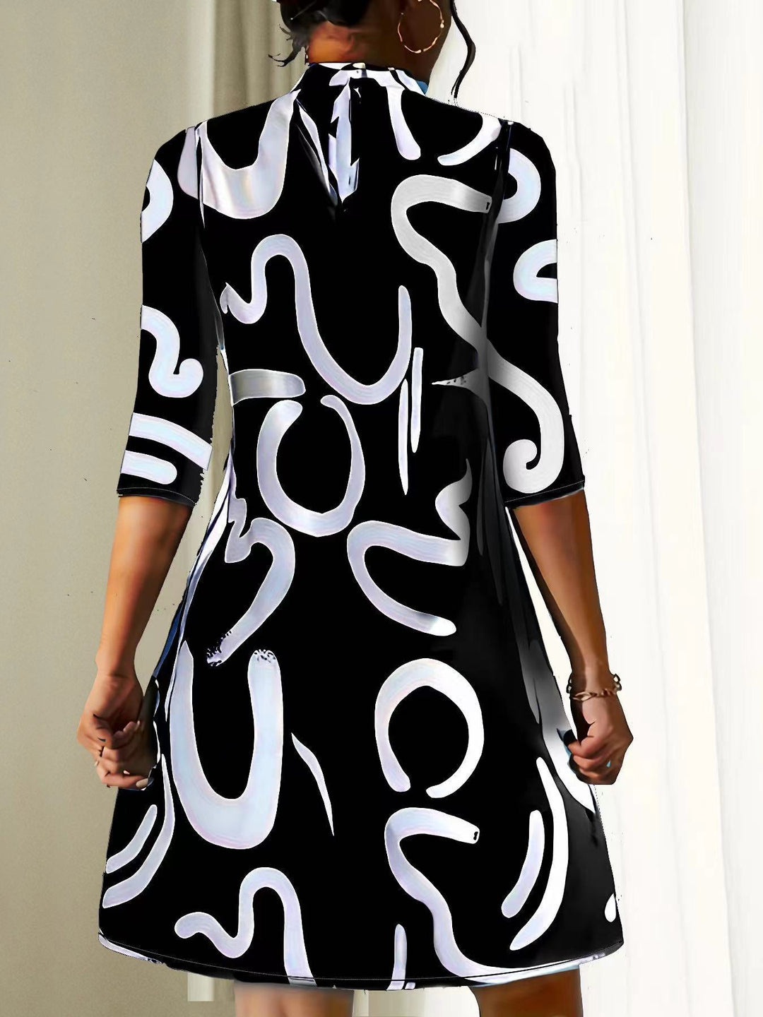 Anette lässiges Minikleid mit Druck