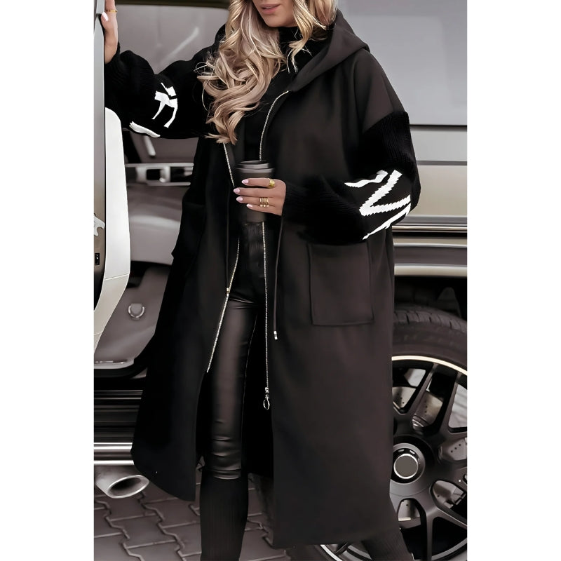 Langer Damenmantel mit Kapuze und Reißverschluss