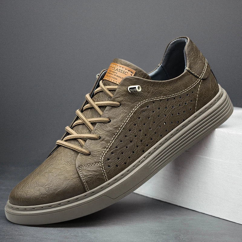 Sneaker aus echtem Leder mit Schnürung und robuster Gummisohle – zeitloser Freizeitschuh für Alltag und City-Looks.