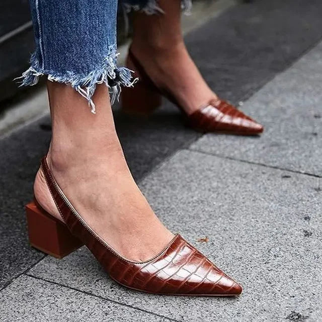 Louisa Slingback-Heels in Braun – Damenpumps mit spitzer Kappe und Slingback-Riemen für vielseitige Looks