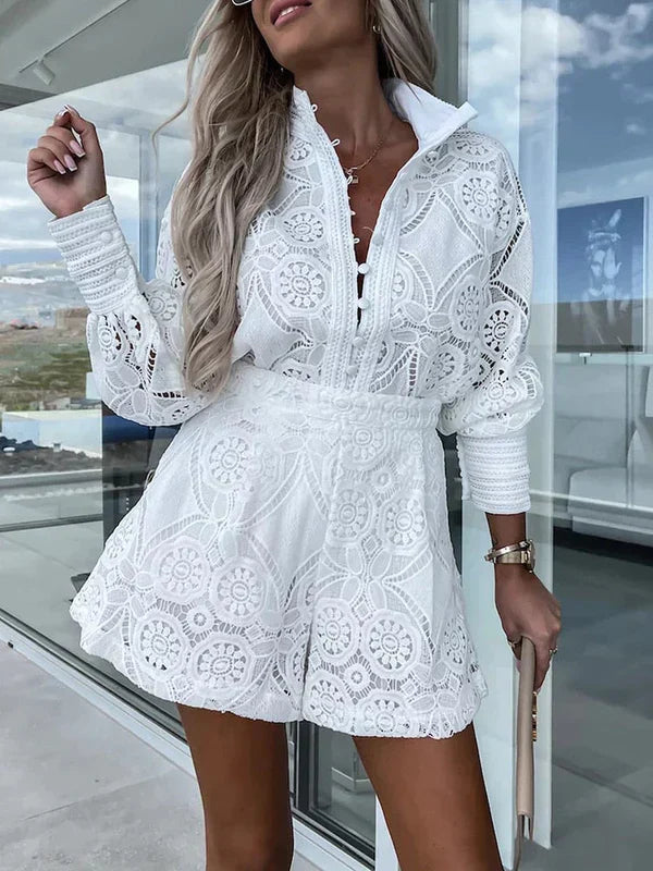 Emanuela Damen Zweiteiler mit Spitzenbluse & Shorts