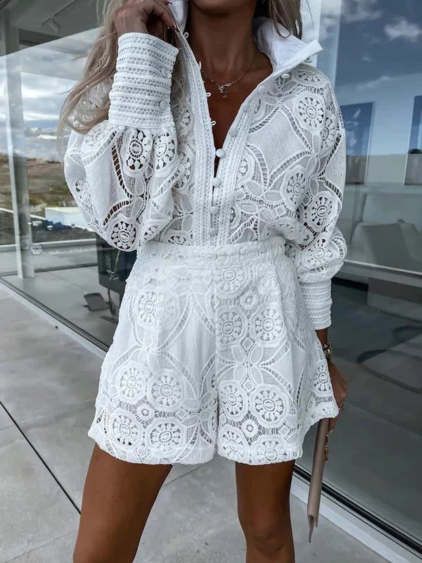 Emanuela Damen Zweiteiler mit Spitzenbluse & Shorts