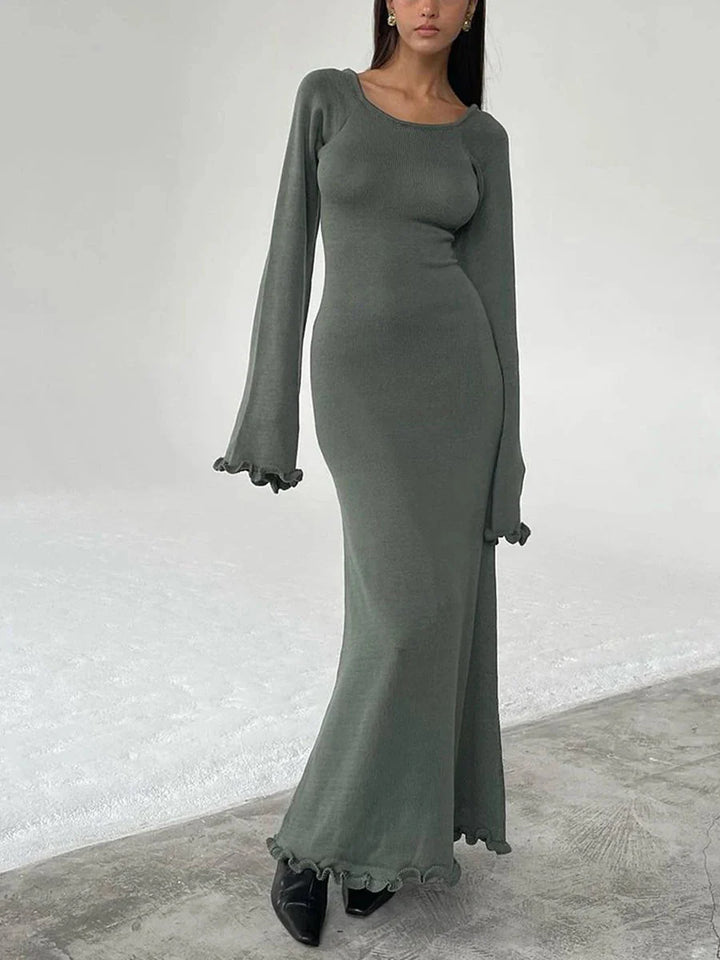 Carmen Langärmeliges Kleid mit offenem Rücken