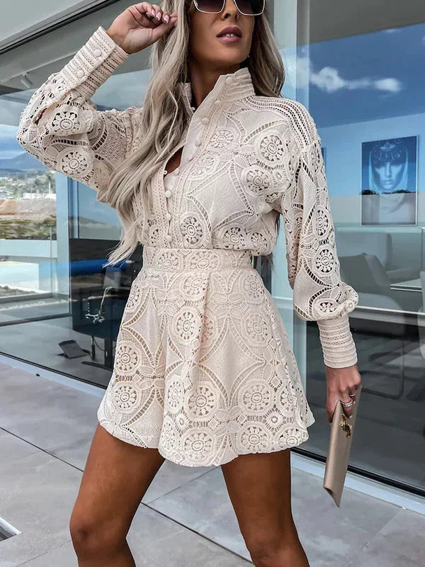 Emanuela Damen Zweiteiler mit Spitzenbluse & Shorts