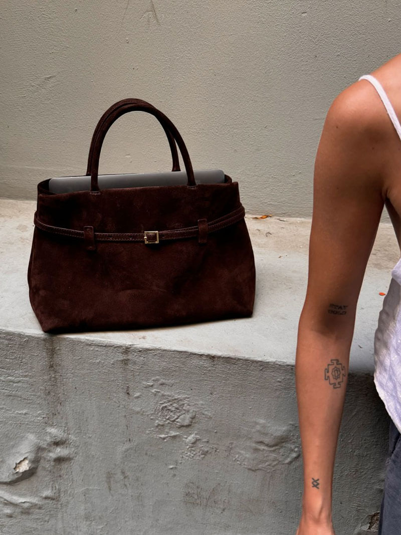 Ylenia Handtasche aus Wildlederimitat mit Schnalle