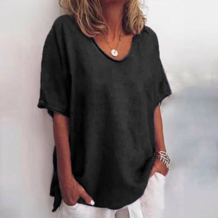Alfrieda Bequeme Lockere Bluse für Damen in Schwarz, mit schlichtem, minimalistischen Stil, perfekt für den Alltag und semi-formelle Anlässe.