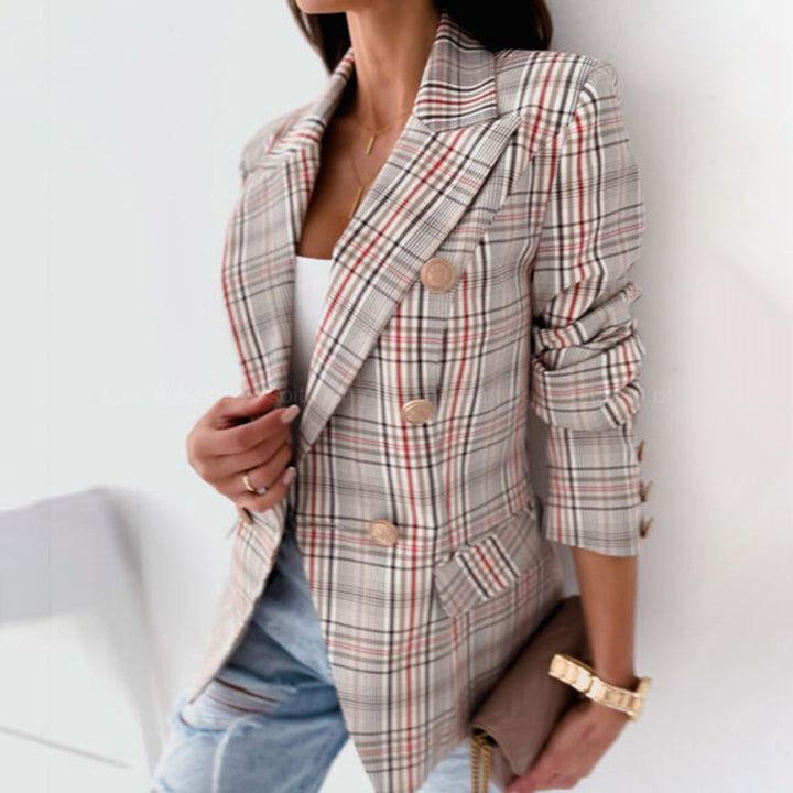 Blazer mit klassischen Karomuster, strukturgebenden Reverskragen und praktischen Knopfverschluss für Damen.