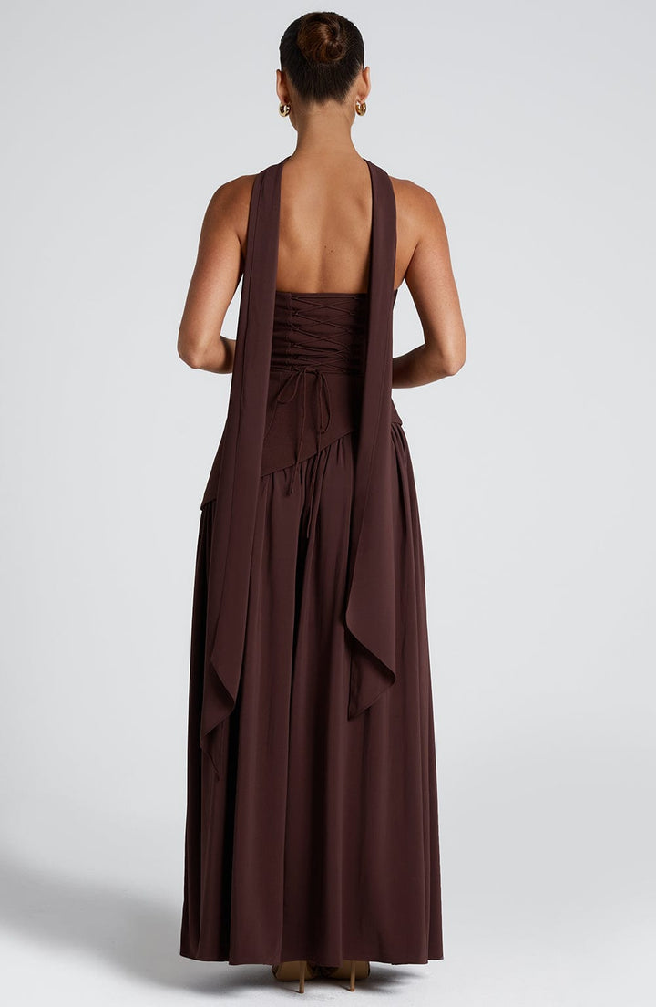 Elegantes Hochzeitsgäste Trägerloses Kleid mit hohem Schlitz für Damen