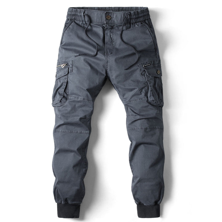 Cargo-Hose in Dunkelgrau mit grober Strickstruktur, angenehmer Kapuze und mittellanger Passform für Herren.