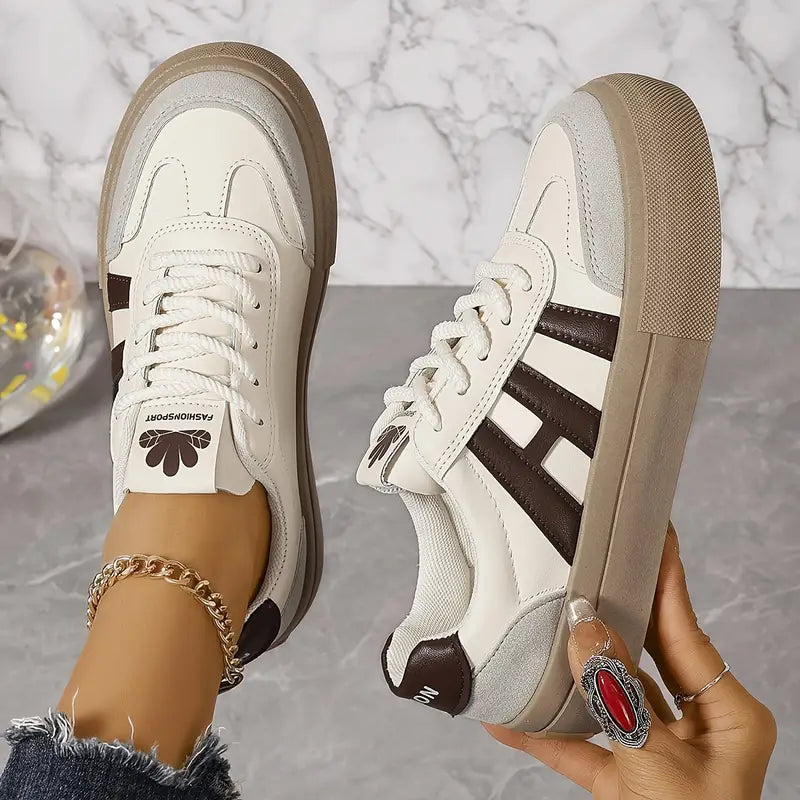 Ottilie Zeitlose Sneakers