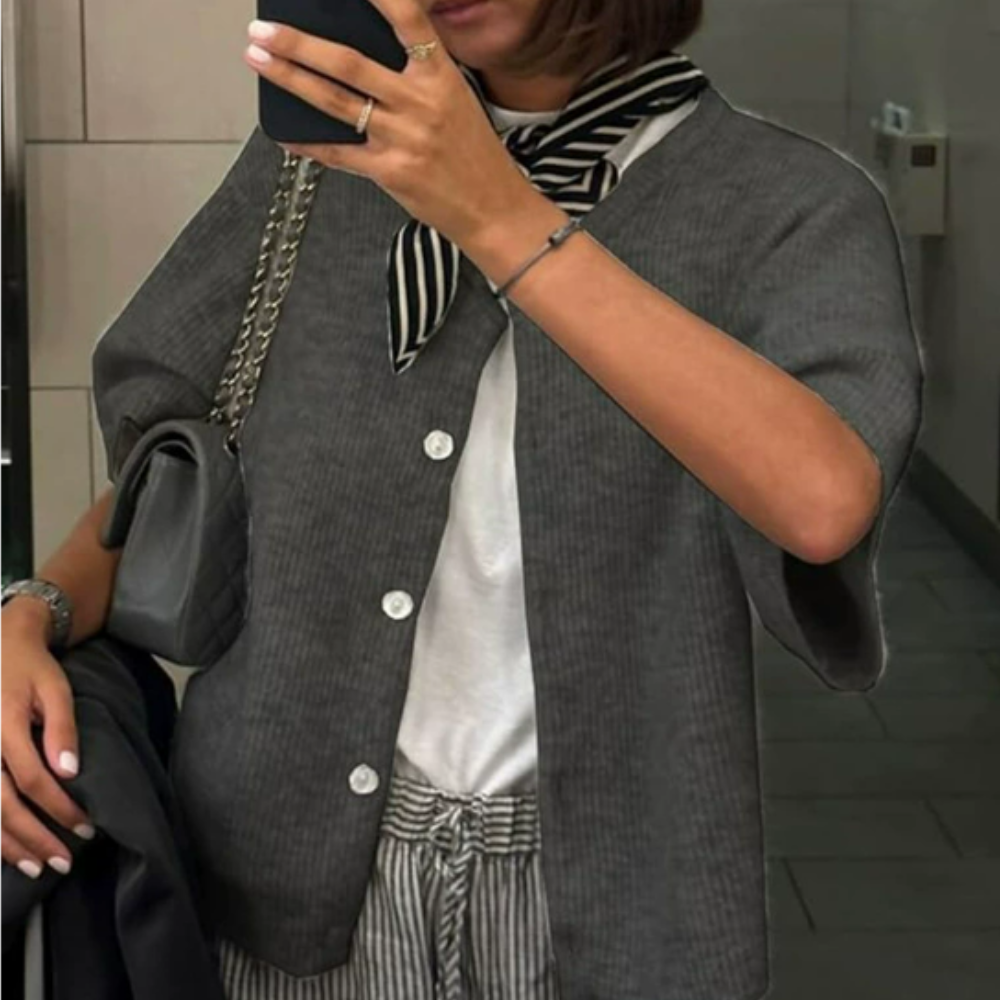 Damen-Cardigan, Kurzarm-Cardigan in Grau, schmeichelhaftes Kurzarm-Cardigan für Damen