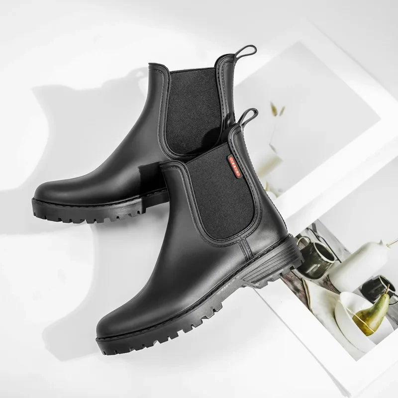 Damen Chelsea-Stiefeletten mit elastischen Einsätzen und Zuglaschen