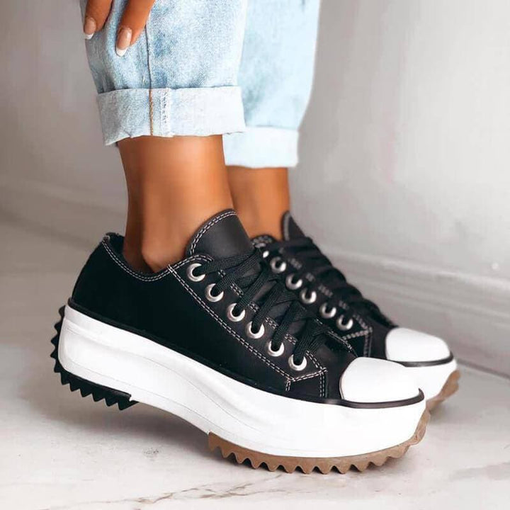 Damen Halbschuhe mit Schnürung und dicken Sohlen