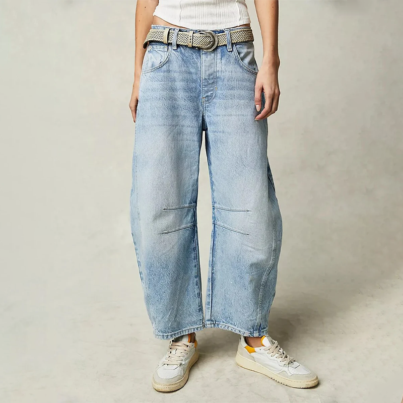 Damensjeans mit Reißverschluss vorn und Taschen
