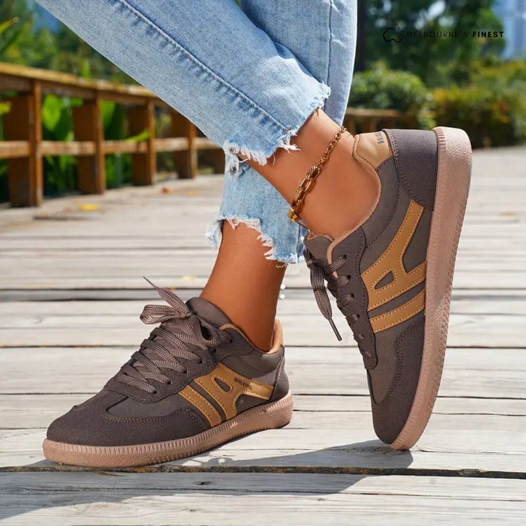 Damen Low-Top Sneakers mit Schnürung und geschlossener runder Spitze