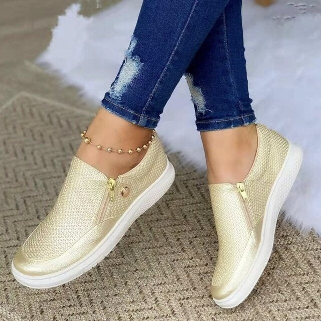 Damen Schlupf-Sneaker mit runder Zehenpartie und Seitreißverschlüssen