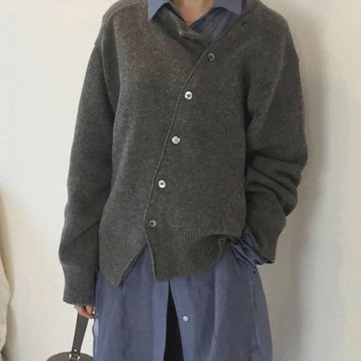 Damen-Strickjacke mit asymmetrischer Knopfleiste und Rippbündchen