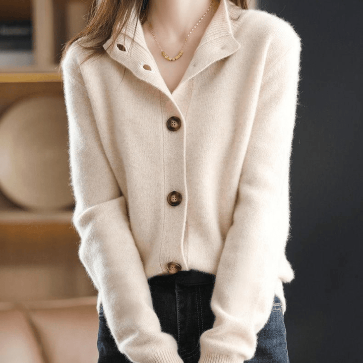 Damen Strickjacke mit Stehkragen und durchgehender Knopfleiste