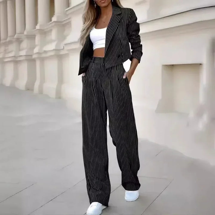 Damen Zweiteiler-Set mit Cropped Blazer und Nadelstreifenhose