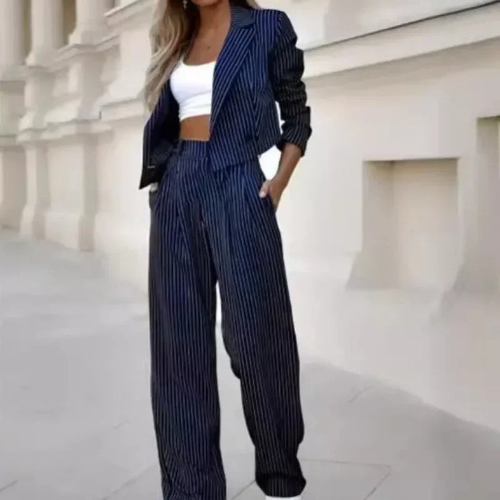 Damen Zweiteiler-Set mit Cropped Blazer und Nadelstreifenhose