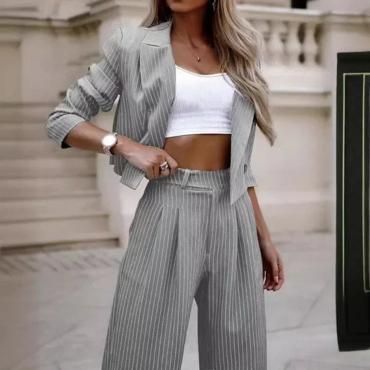 Damen Zweiteiler-Set mit Cropped Blazer und Nadelstreifenhose
