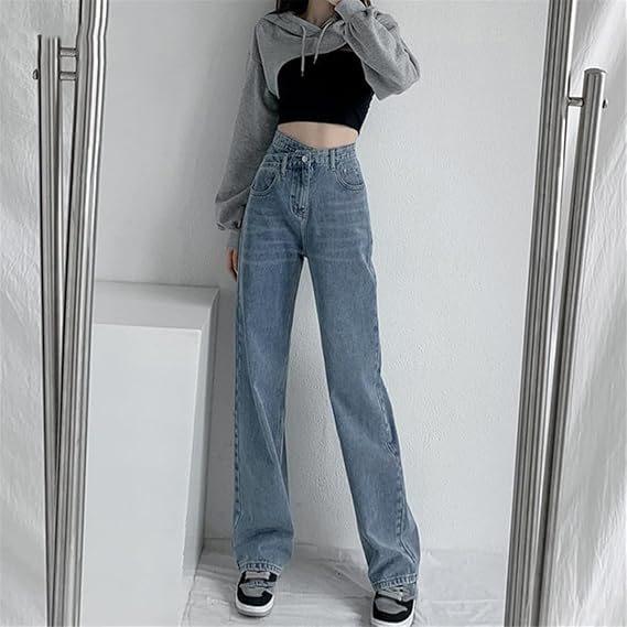 Damenjeans mit asymmetrischem Bund und geradem weitem Bein
