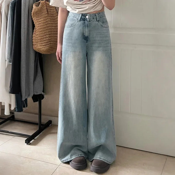Damenjeans mit hohem Bund weitem Bein und Fünf-Taschen-Design