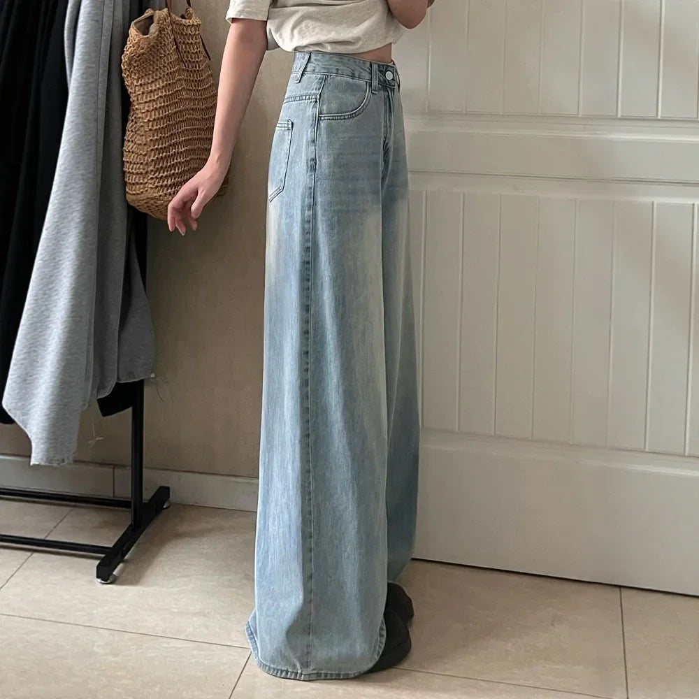 Damenjeans mit hohem Bund weitem Bein und Fünf-Taschen-Design