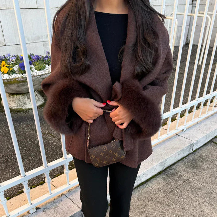 Damenmantel mit Schalkragen Bindegürtel und Fellbündchen