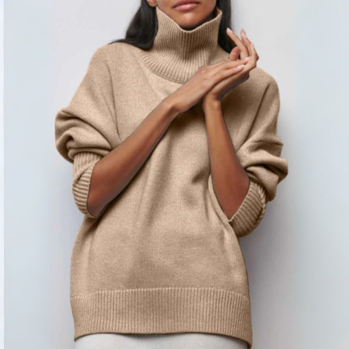 Damenpullover mit hohem geripptem Stehkragen und langen Ärmeln