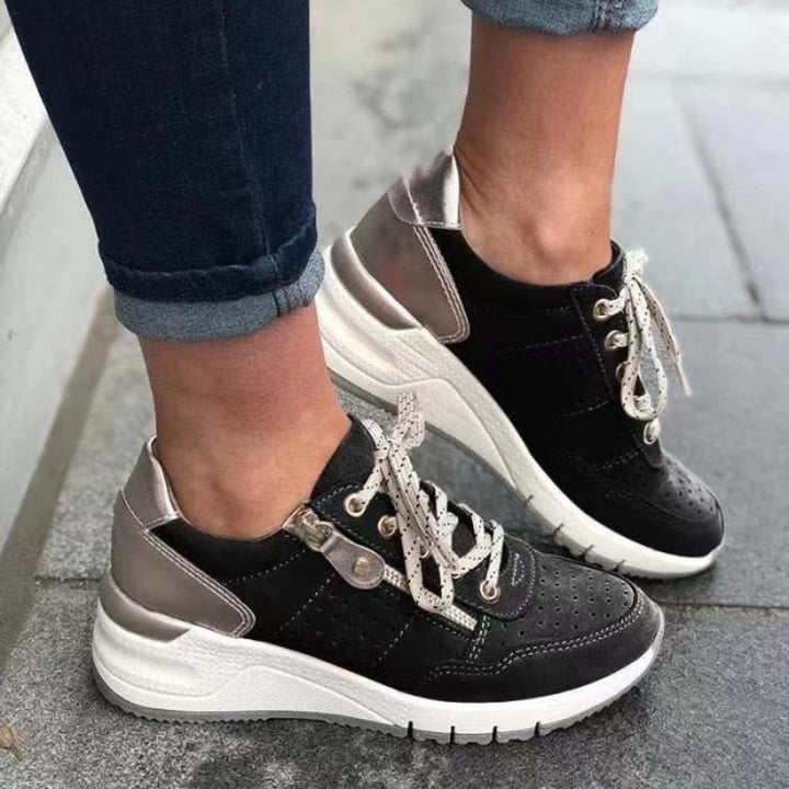 Sneakers con zeppa moderna e lussuosa da donna