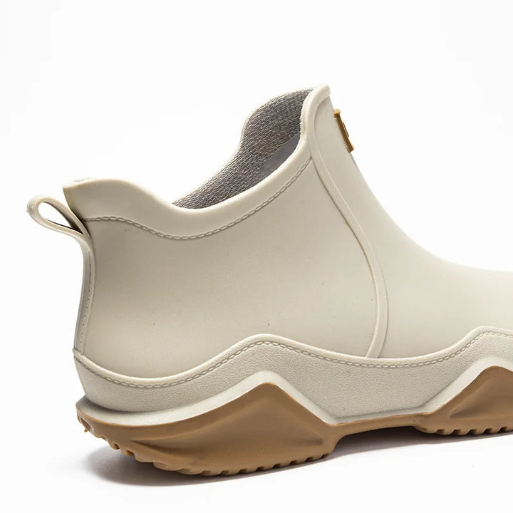 Damenstiefeletten knöchelhoch mit Zuglasche und Profilsohle