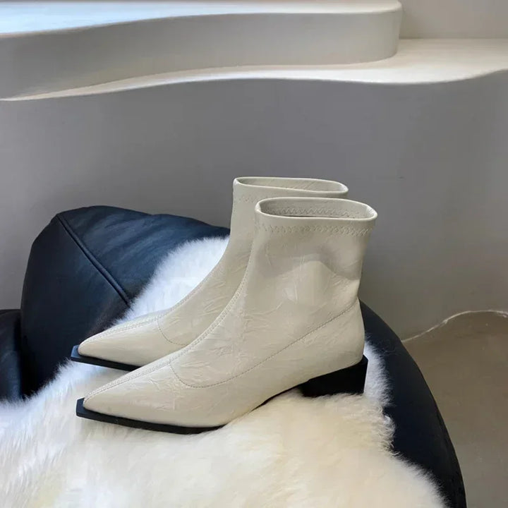Damenstiefeletten mit spitzer Zehenform und Blockabsatz