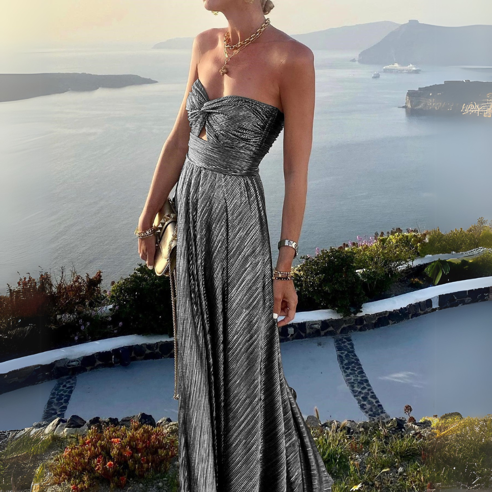 Evania zeitlos elegantes Kleid für Damen in Silber, mit einem schlanken und eleganten Design, ideal für formelle Anlässe und Abendveranstaltungen.