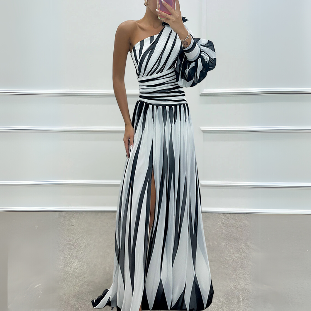 Elegantes gestreiftes Ein-Schulter-Maxikleid in Weiß für Damen