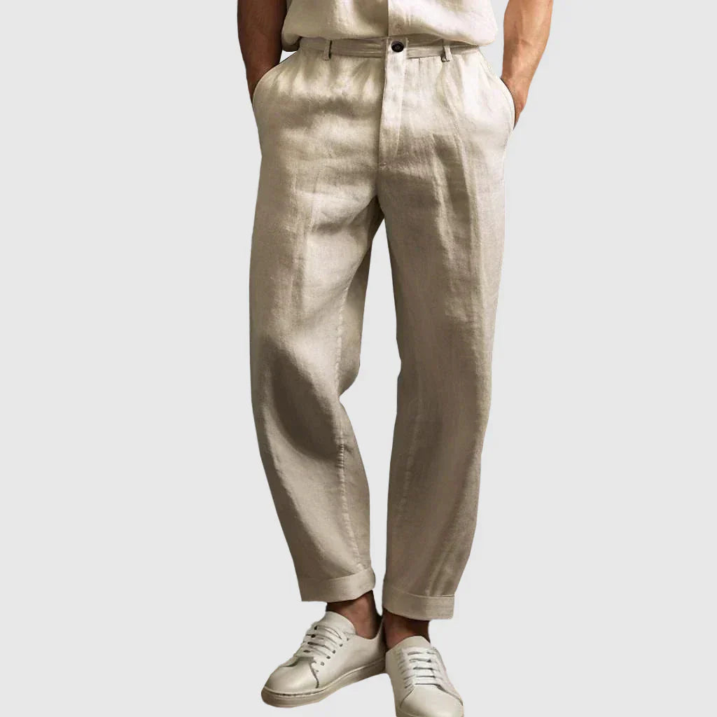 Bequeme und stilvolle khakifarbene, gerade geschnittene Leinenhose, perfekt für legere und sommerliche Outfits. Hergestellt aus atmungsaktivem Stoff für maximalen Komfort.