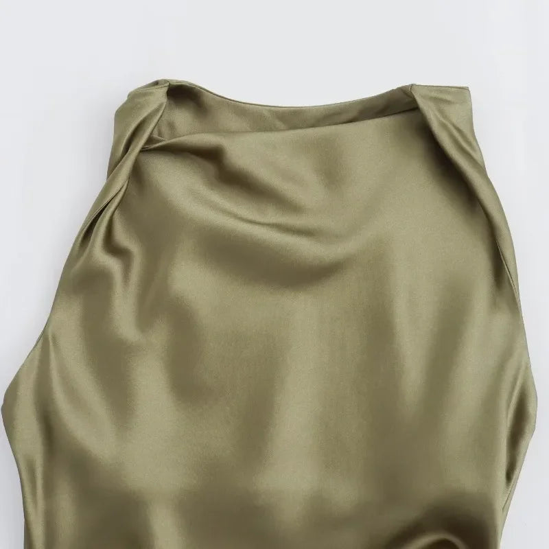 Elegante abito midi in satin senza maniche per donna
