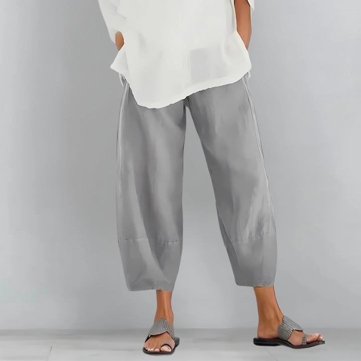 Graue Damenhose mit weitem Bein und weichem Material lässige Leinenhose für entspannten Tragekomfort
