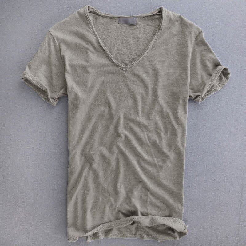 Graues Herrenshirt im klassischen Schnitt aus atmungsaktivem Stoff als Weiches Baumwollshirt für Herren