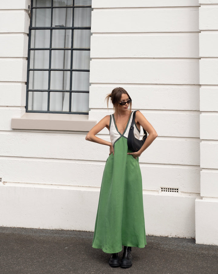 Carmina Leichtes V-Ausschnitt Maxikleid für Damen