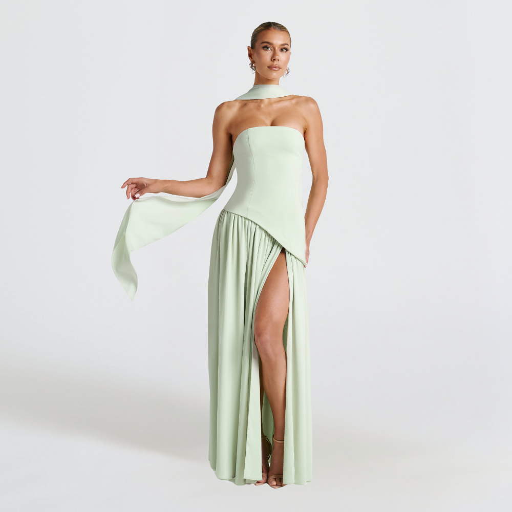 Fließendes grünes Damenkleid als modisches Trägerloses Kleid mit Hohem Schlitz für Damen