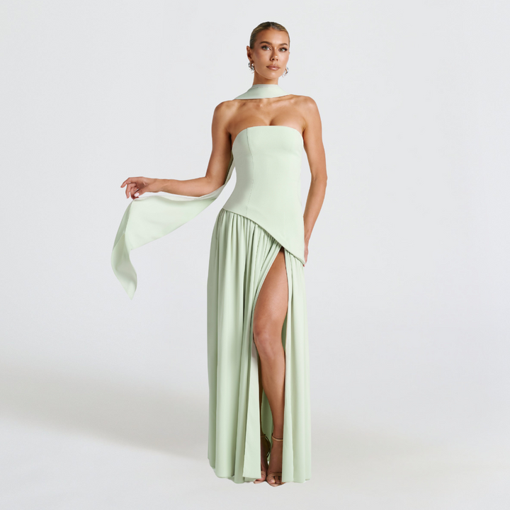 Fließendes grünes Damenkleid als modisches Trägerloses Kleid mit Hohem Schlitz für Damen