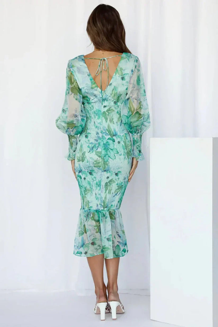 Henrika Atemberaubendes Schmeichelhaftes Blumenkleid für Damen