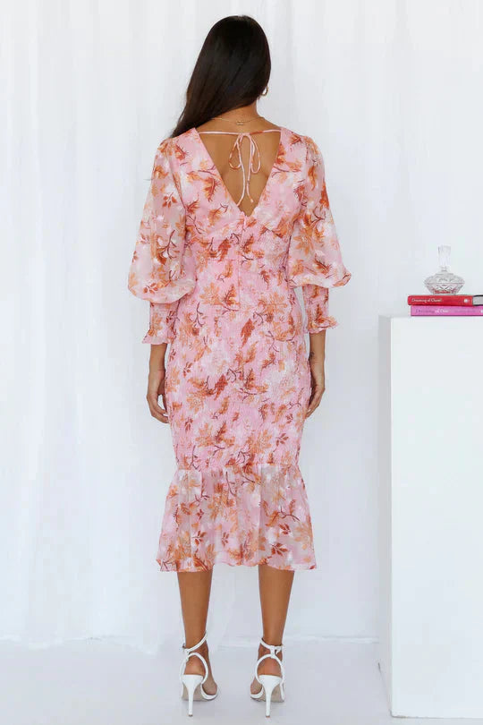 Henrika Atemberaubendes Schmeichelhaftes Blumenkleid für Damen