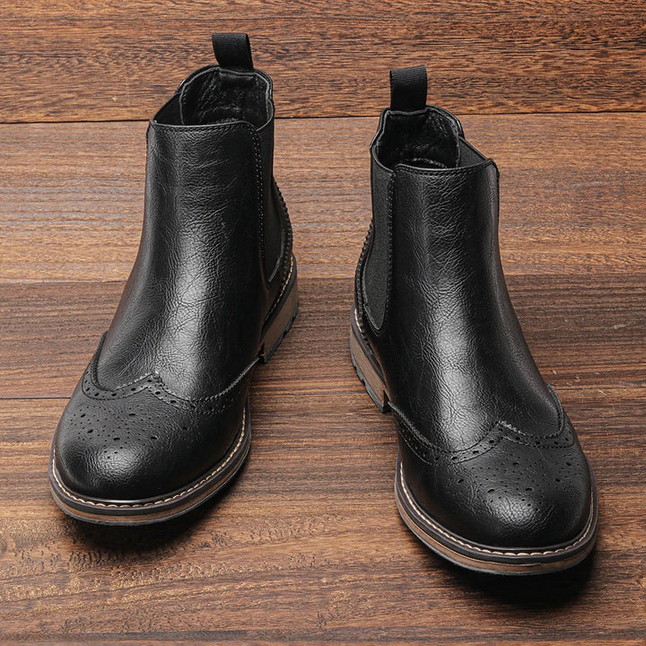 Herren Chelsea-Stiefel mit Brogue-Details und elastischen Einsätzen