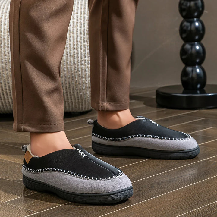 Herren Hausschuhe mit Mokassin-Ziernaht und hochflorigem Futter