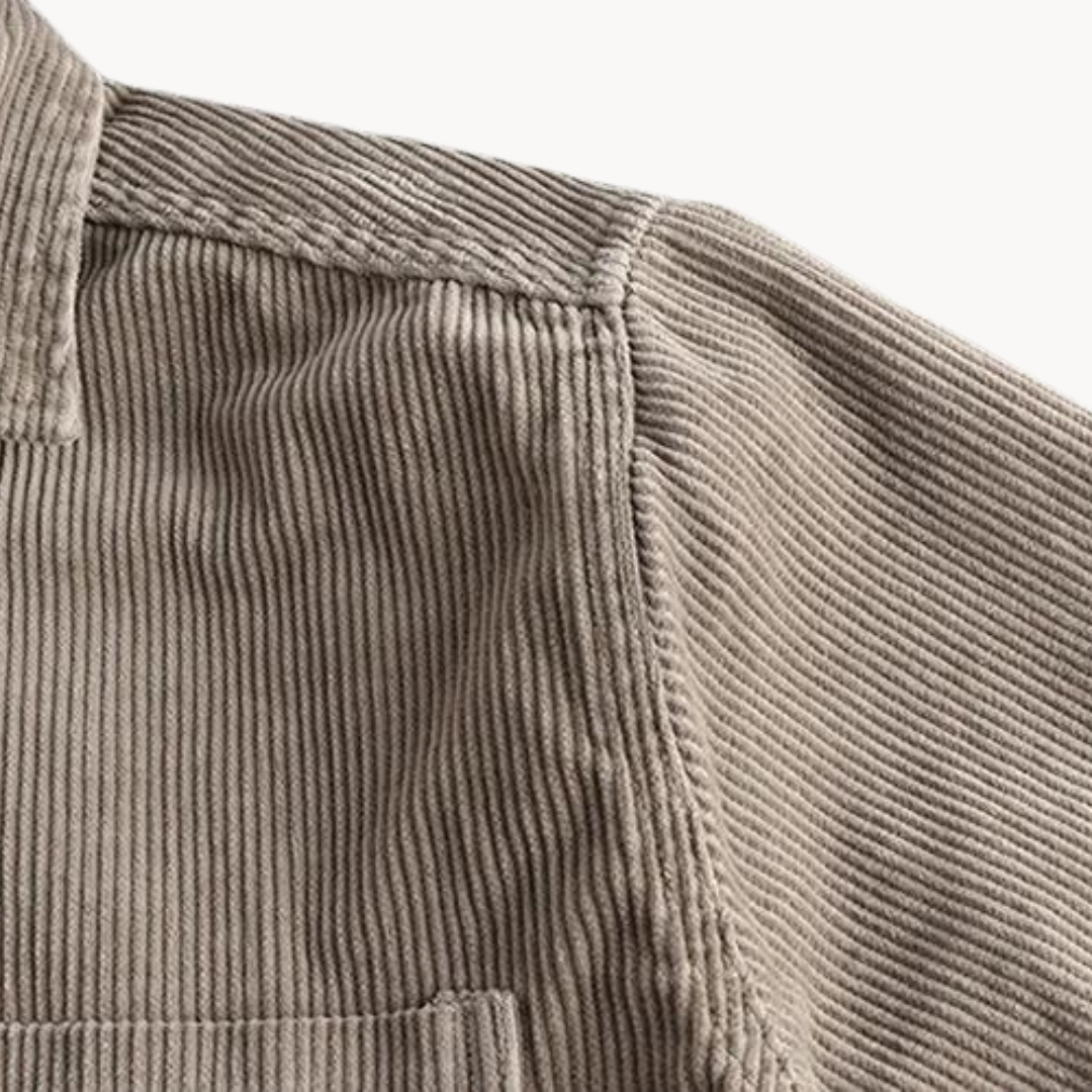 Herren Langarmhemd mit spitzem Kragen und Brusttasche