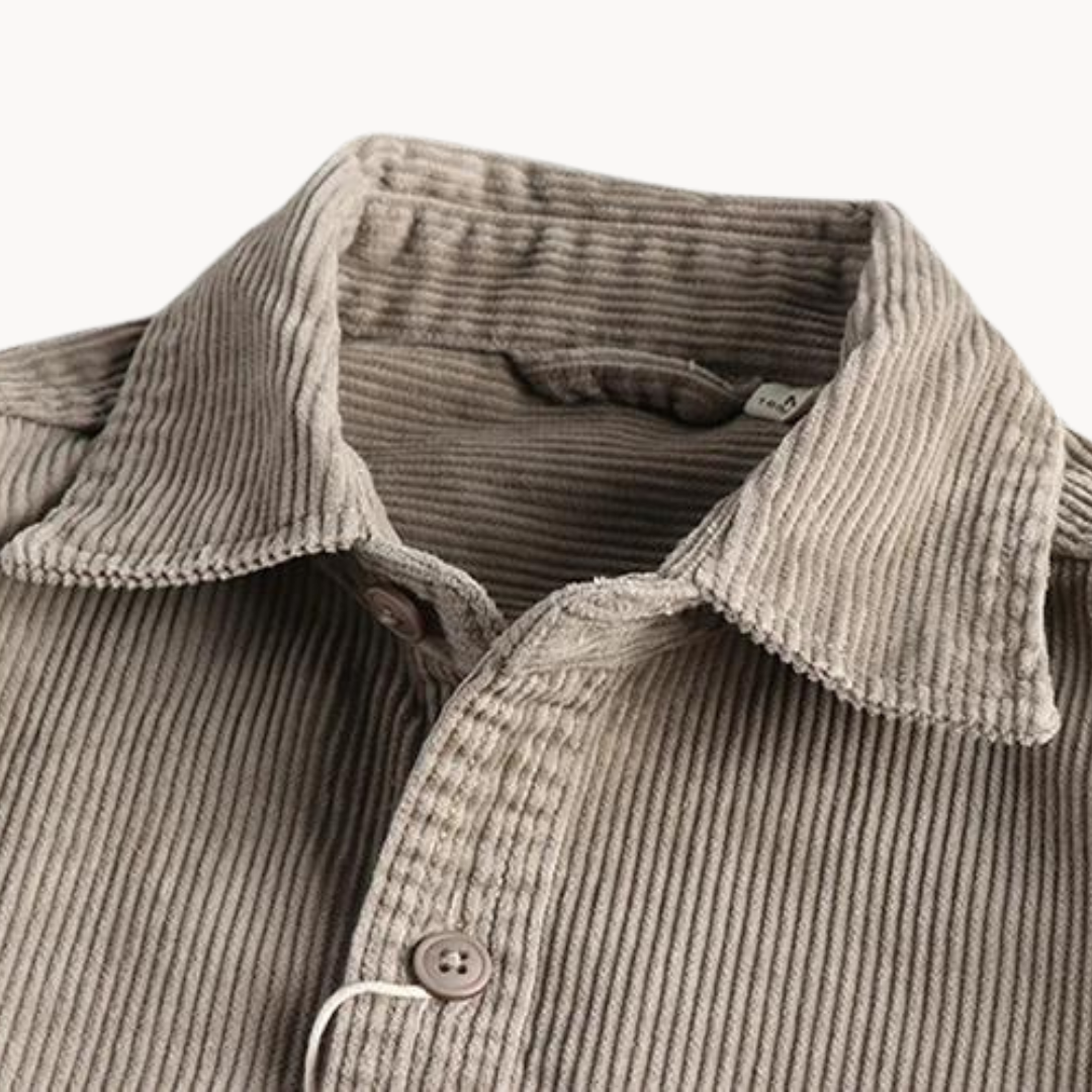 Herren Langarmhemd mit spitzem Kragen und Brusttasche