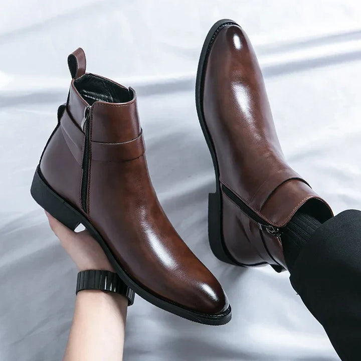 Herren Stiefeletten mit seitlichem Reißverschluss und Knöchelriemen